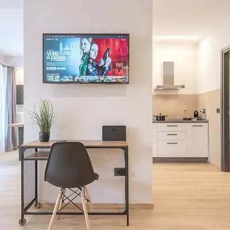 A 3 Minuti Dal Centro Storico In Style Con Parcheggio Gratuito 아파트